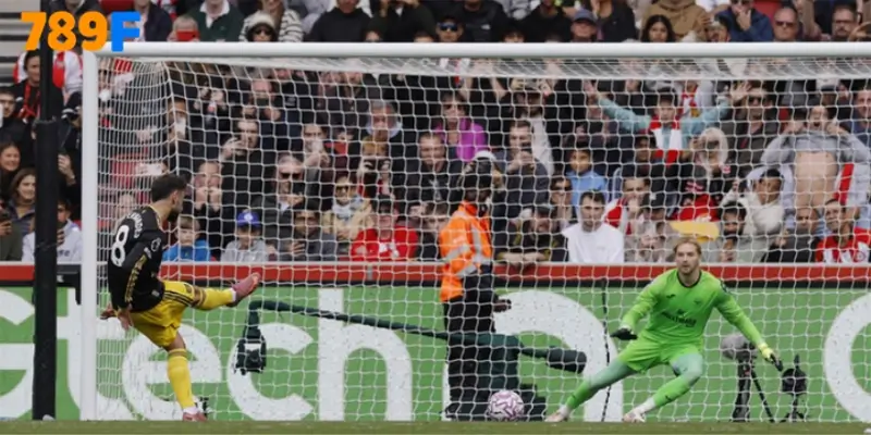 Bruno Fernandes bỏ lỡ phạt đền, Man Utd nhận thất bại đáng tiếc. Bruno Fernandes bỏ lỡ phạt đền, Man Utd nhận thất bại đáng tiếc.
