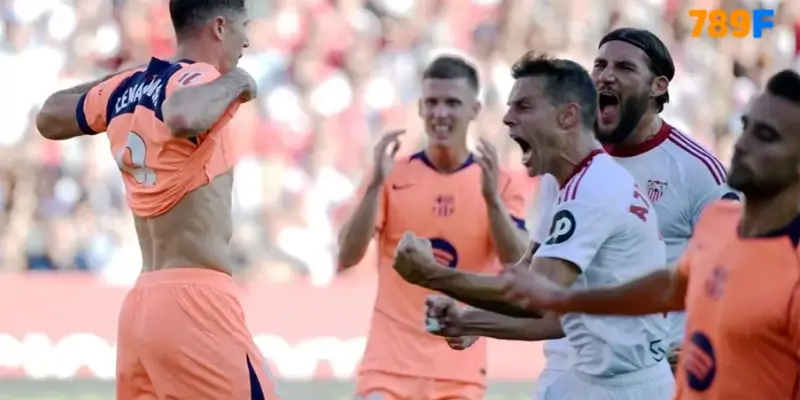Barcelona thua tan tác khi Lewandowski đá hỏng phạt đền Barcelona thua tan tác khi Lewandowski đá hỏng phạt đền