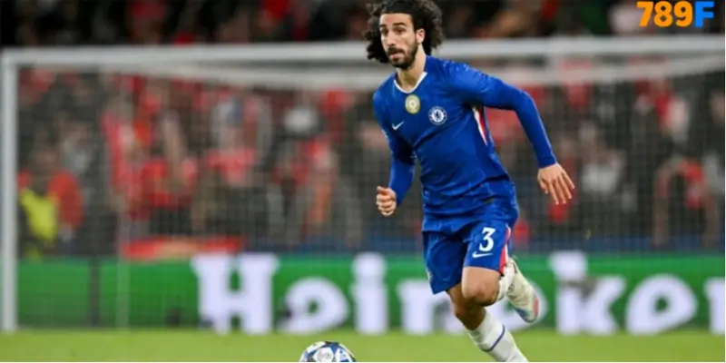 Marc Cucurella cho thấy sự chắc chắn nơi phòng thủ Marc Cucurella là một trong những gương mặt hiếm hoi còn cho thấy sự chắc chắn nơi phòng thủ